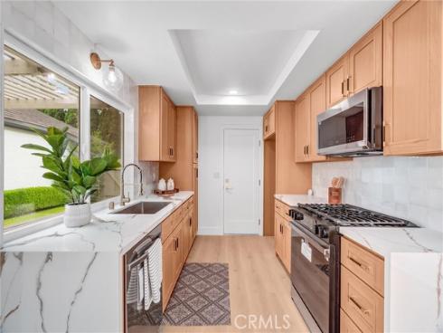 14332 Pinewood Road , Tustin, CA