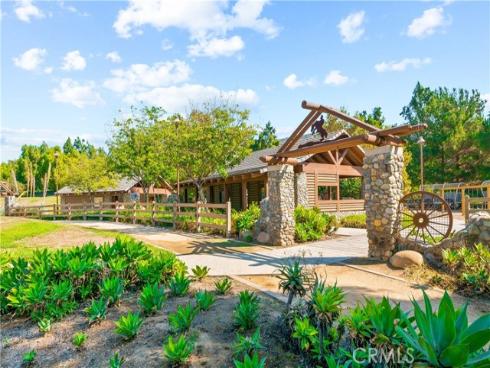 2564  Newman   Avenue, Tustin, CA