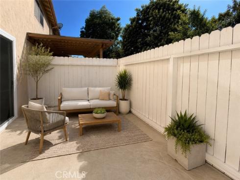 1881  Mitchell  57  Avenue, Tustin, CA