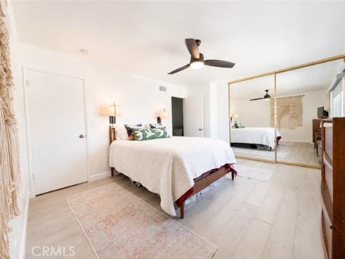 1881  Mitchell  57  Avenue, Tustin, CA