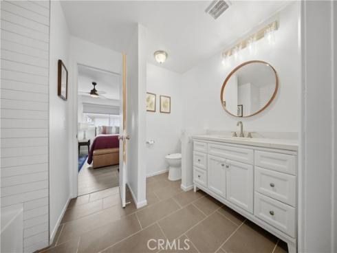 1881  Mitchell  57  Avenue, Tustin, CA