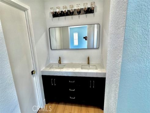 1201  Orlando  , Tustin, CA