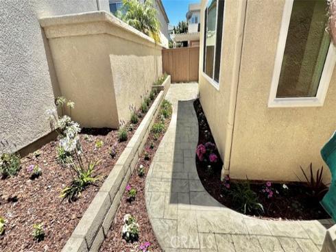 1201  Orlando  , Tustin, CA