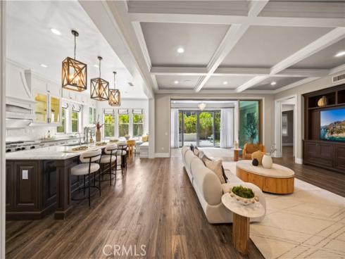 16  Windrow Rd  , Tustin, CA