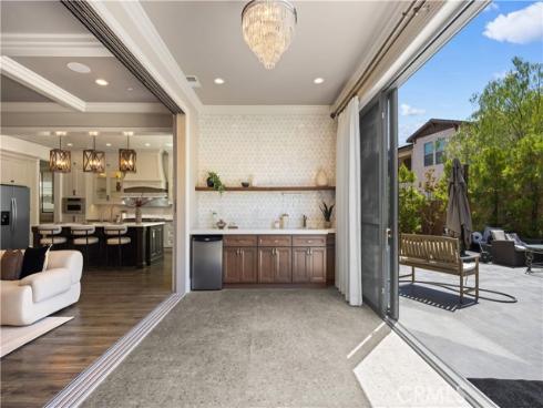 16  Windrow Rd  , Tustin, CA