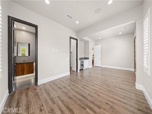 16  Windrow Rd  , Tustin, CA