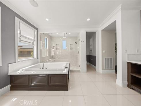 16  Windrow Rd  , Tustin, CA