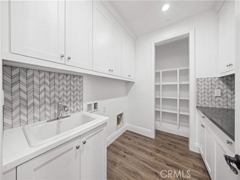 16  Windrow Rd  , Tustin, CA