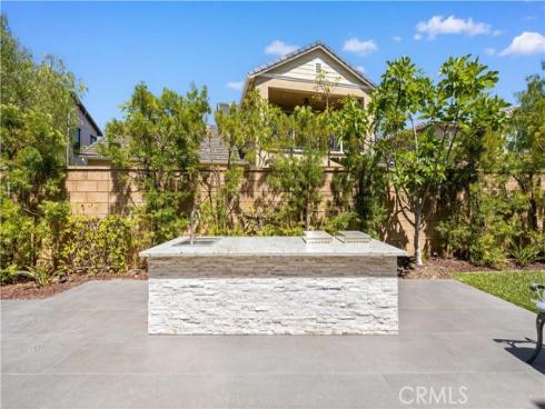 16  Windrow Rd  , Tustin, CA