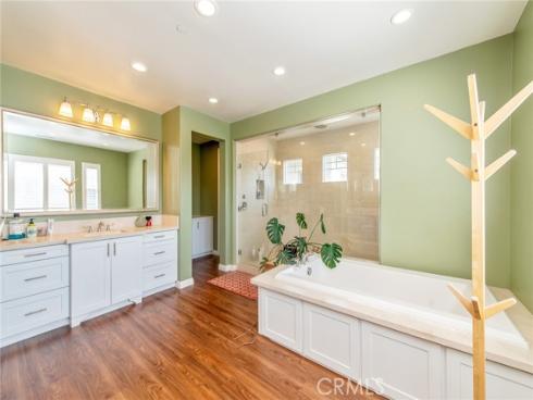 220 Barnes Road, Tustin, CA