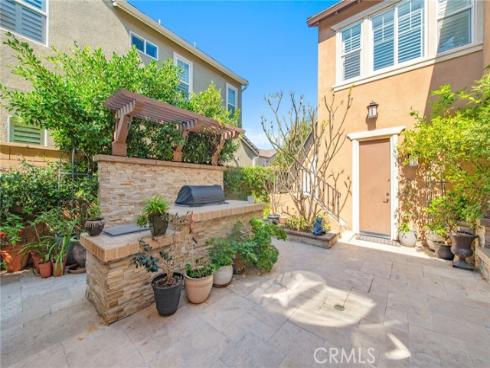 220 Barnes Road, Tustin, CA
