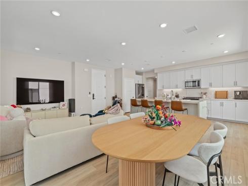 16289  Dawn Way  209 , Tustin, CA