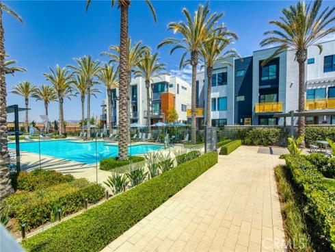 16289  Dawn Way  209 , Tustin, CA