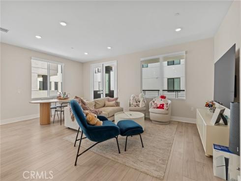 16289  Dawn Way  209 , Tustin, CA