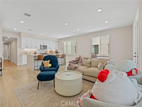 16289  Dawn Way  209 , Tustin, CA