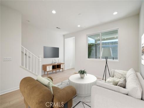 156  Balsawood  , Tustin, CA