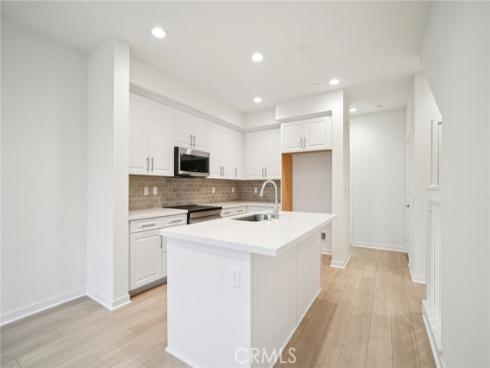 156  Balsawood  , Tustin, CA