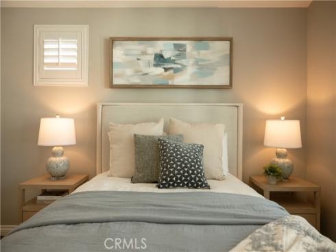 13051 Arborwalk Lane, Tustin, CA