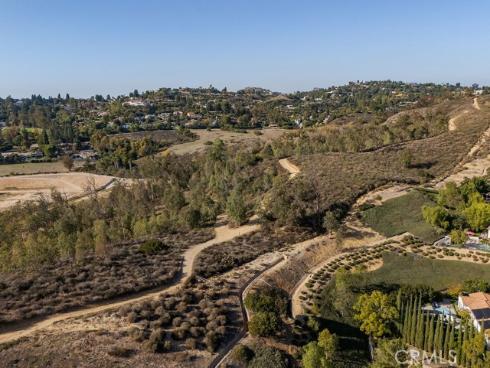 2555  Reynolds   Drive, Tustin, CA