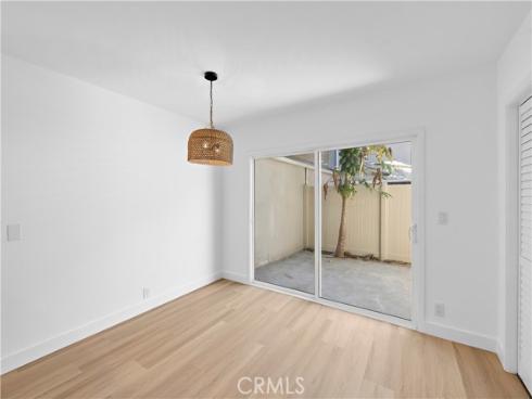 655 W 6th  A , Tustin, CA