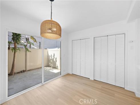 655 W 6th  A , Tustin, CA