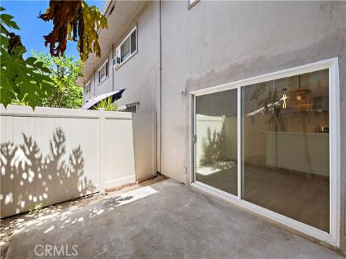 655 W 6th  A , Tustin, CA