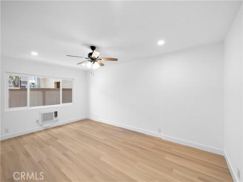 655 W 6th  A , Tustin, CA