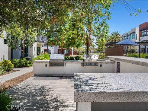 309  Lodestar  , Tustin, CA