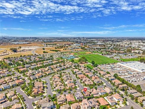 1407 Williamsburg St Street, Tustin, CA