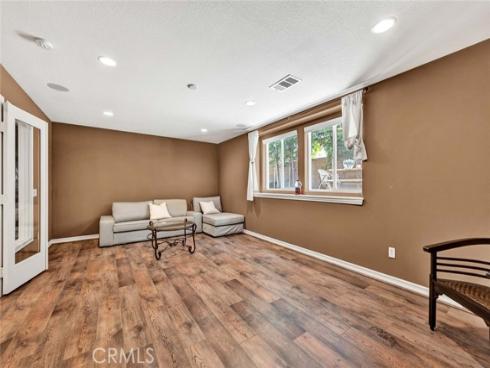 1407 Williamsburg St Street, Tustin, CA