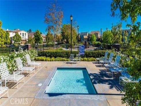 1407 Williamsburg St Street, Tustin, CA