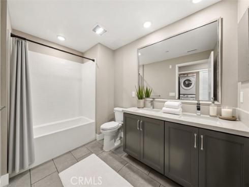 16235 Dawn Way 204 , Tustin, CA
