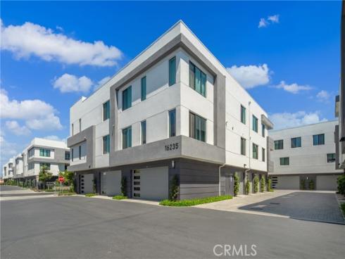 16235 Dawn Way 204 , Tustin, CA