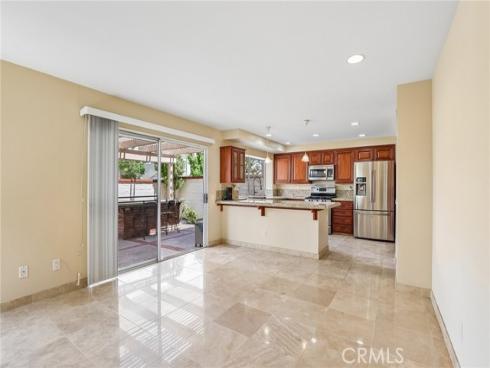 2521 Avenita Alpera , Tustin, CA