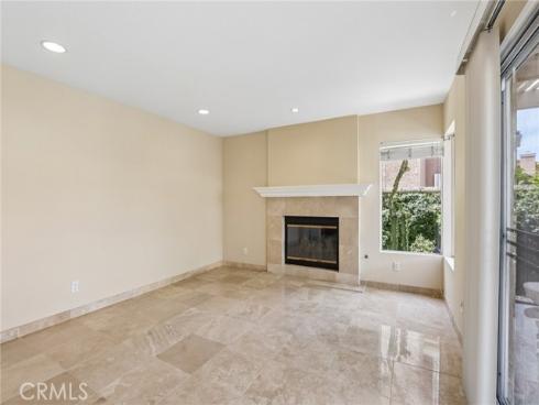 2521 Avenita Alpera , Tustin, CA
