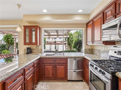 2521 Avenita Alpera , Tustin, CA