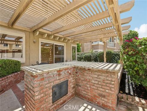 2521 Avenita Alpera , Tustin, CA