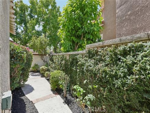 2521 Avenita Alpera , Tustin, CA