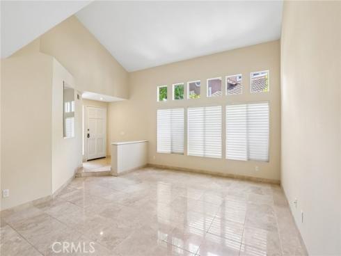 2521 Avenita Alpera , Tustin, CA