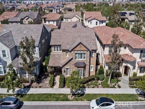 220  Barnes  , Tustin, CA