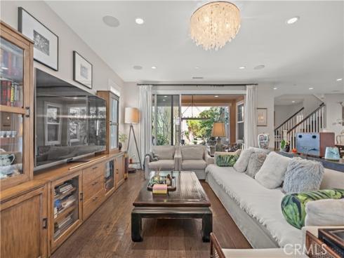 220  Barnes  , Tustin, CA