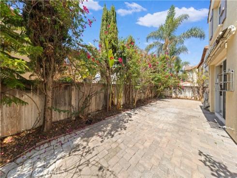 11625 Maynard Avenue, Tustin, CA