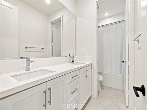 16311 Veterans Way, Tustin, CA