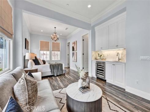 8 Stafford Place, Tustin, CA
