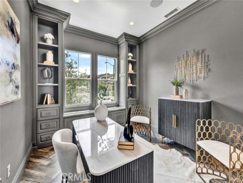 8 Stafford Place, Tustin, CA