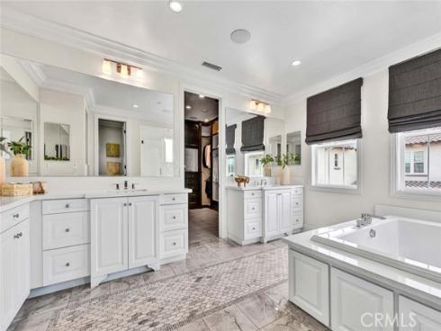 8 Stafford Place, Tustin, CA