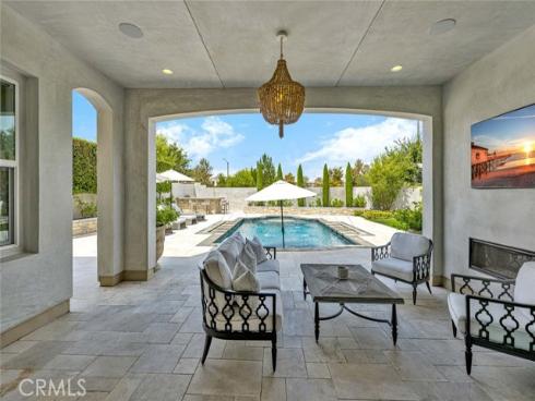 8 Stafford Place, Tustin, CA