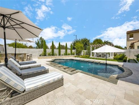 8 Stafford Place, Tustin, CA