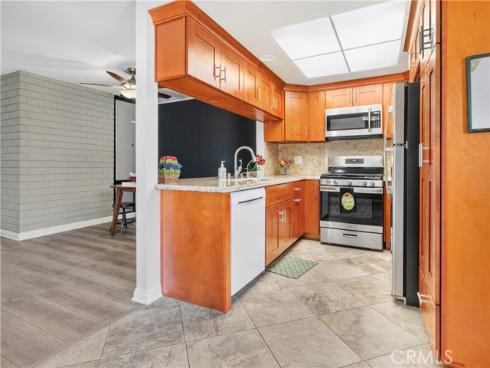 1159 E 1st , Tustin, CA