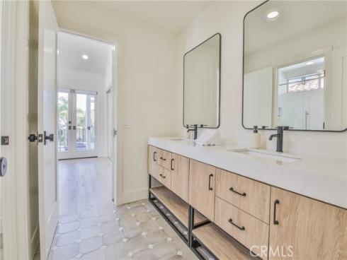 2162 Sonbria , Tustin, CA